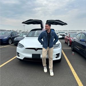 Meet your Posher, Jose